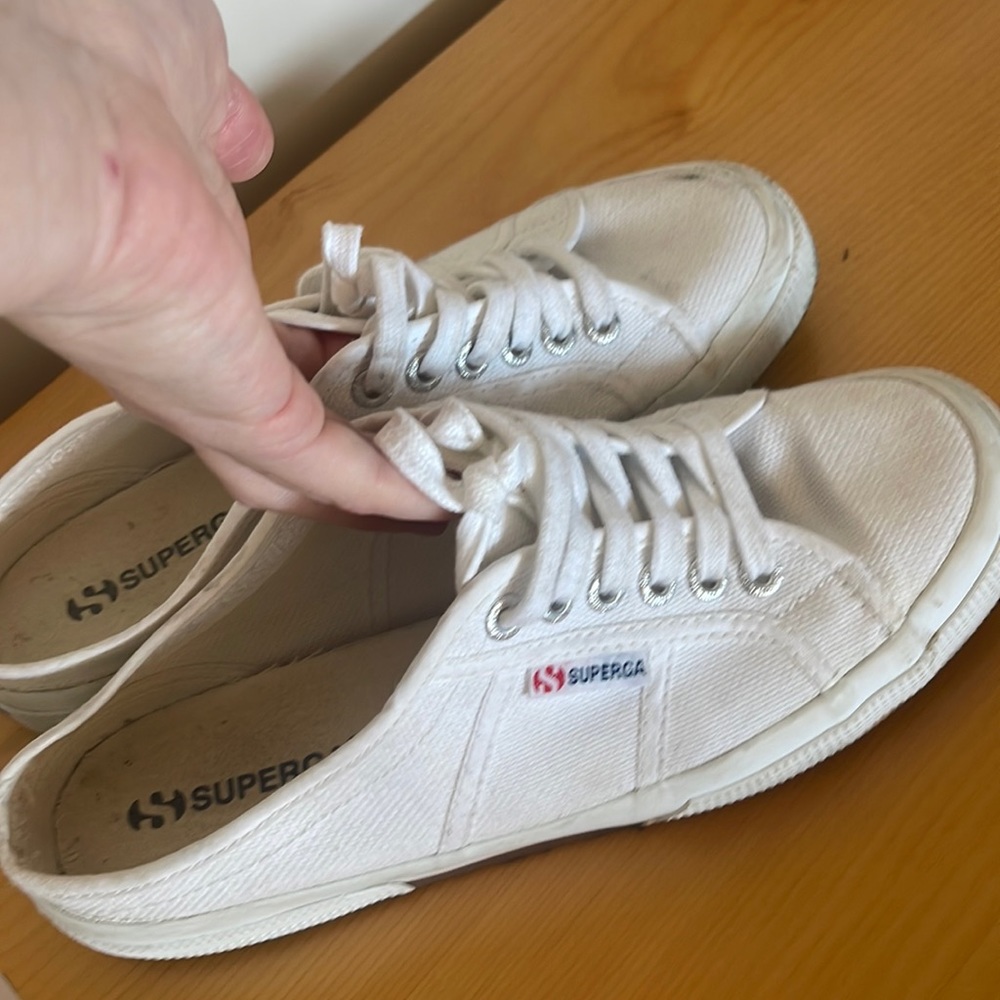 8.5 Superga slip-one’s
